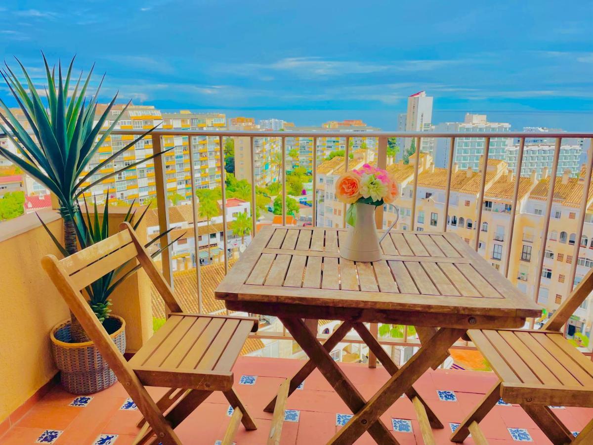 Luxury Suites Minerva Beach Benalmádena Esterno foto
