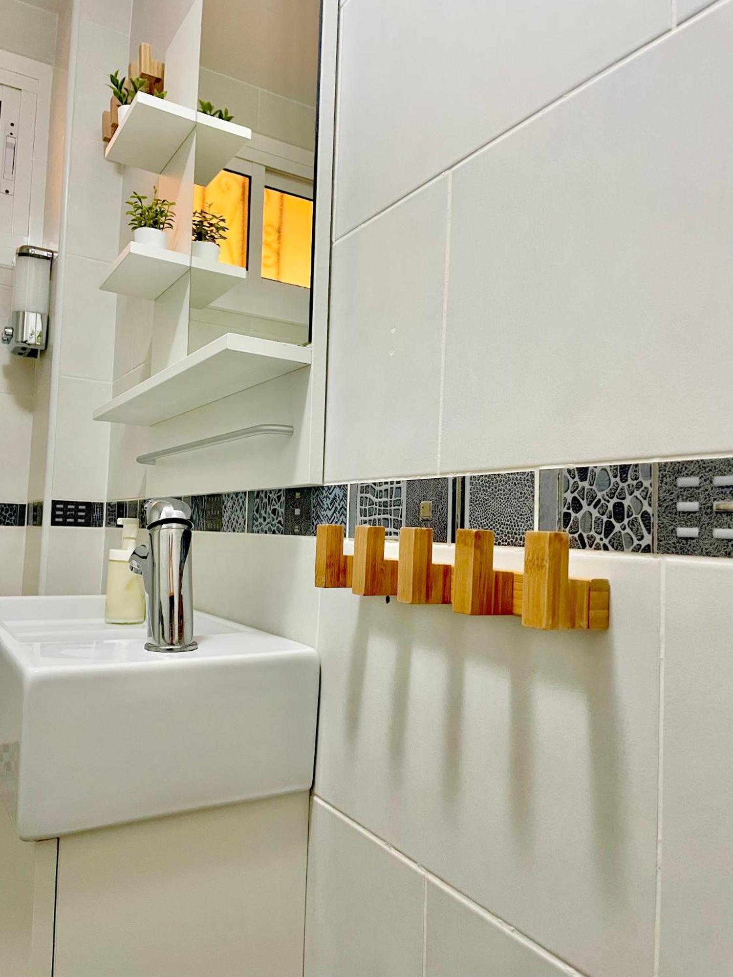 Luxury Suites Minerva Beach Benalmádena Esterno foto