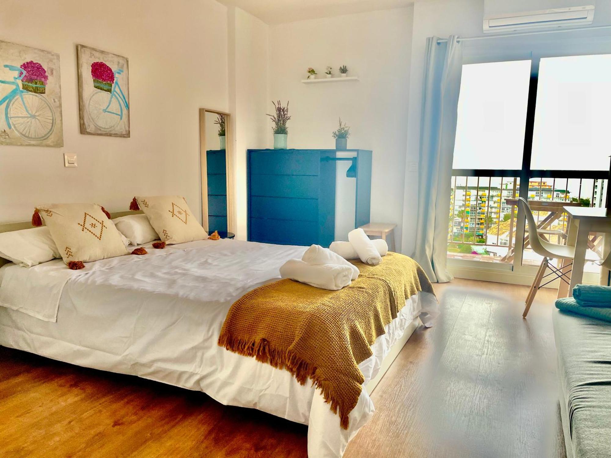 Luxury Suites Minerva Beach Benalmádena Esterno foto
