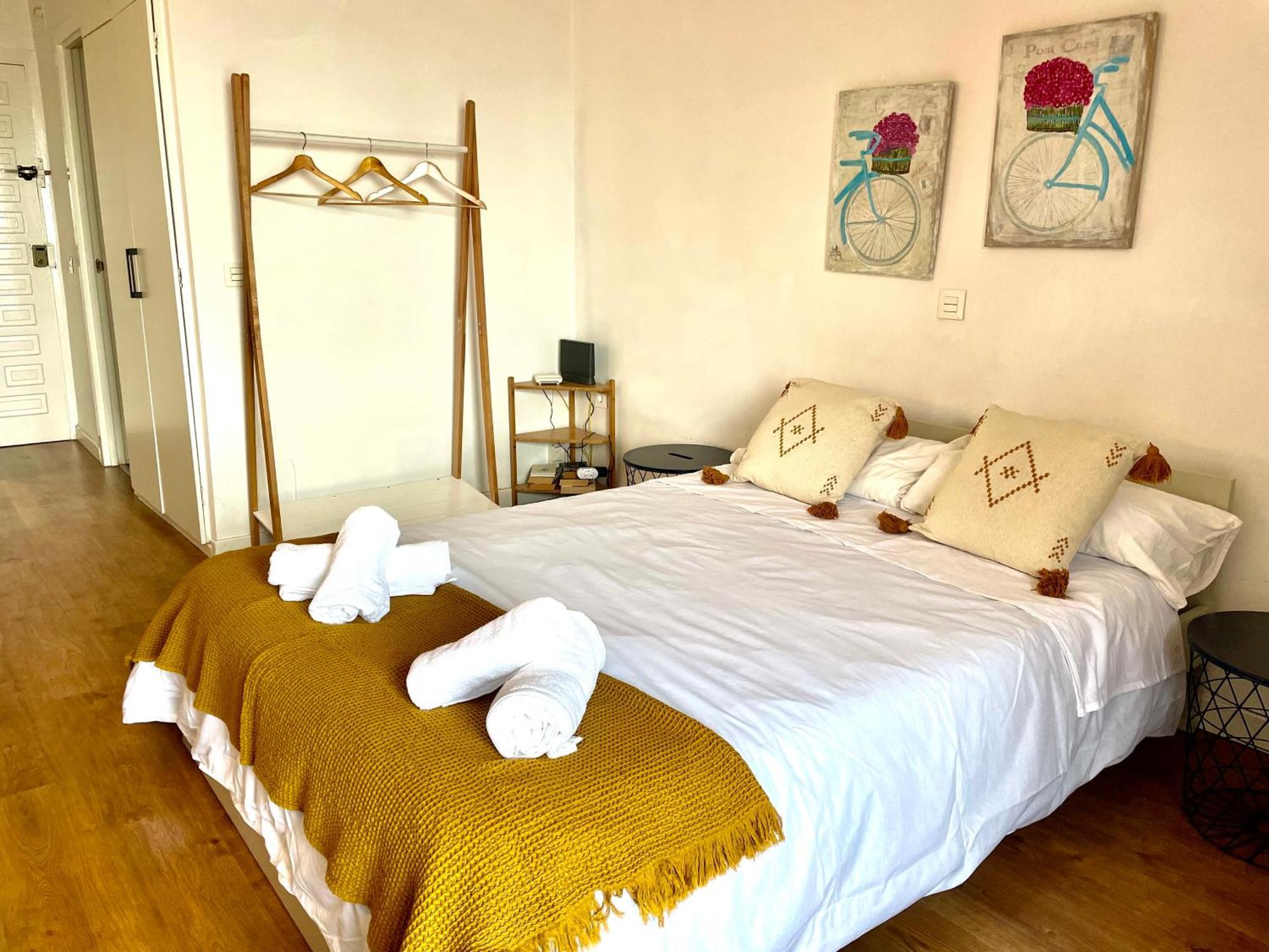 Luxury Suites Minerva Beach Benalmádena Esterno foto